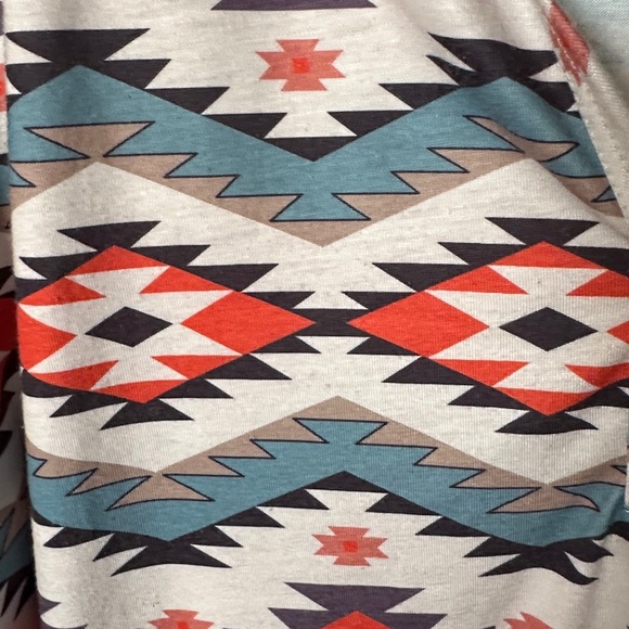 Aztec Patterned Women's Top - Multicolor - Picture 6 of 6